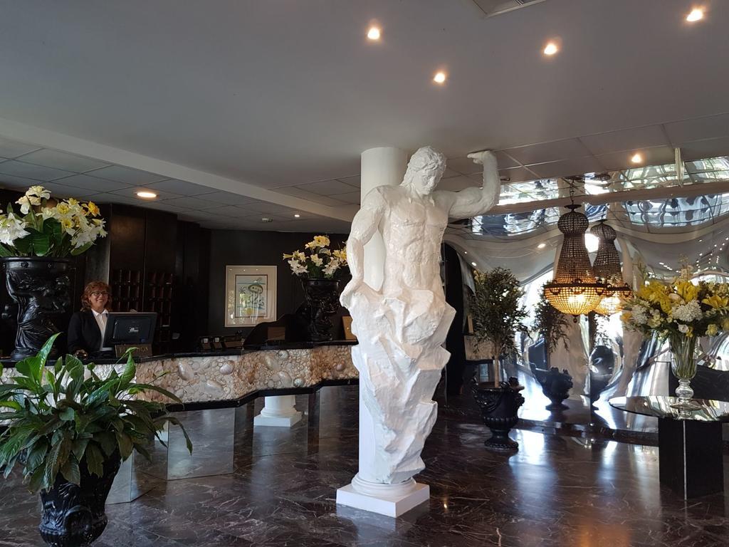Domizia Palace Hotel Baia Domizia Ngoại thất bức ảnh