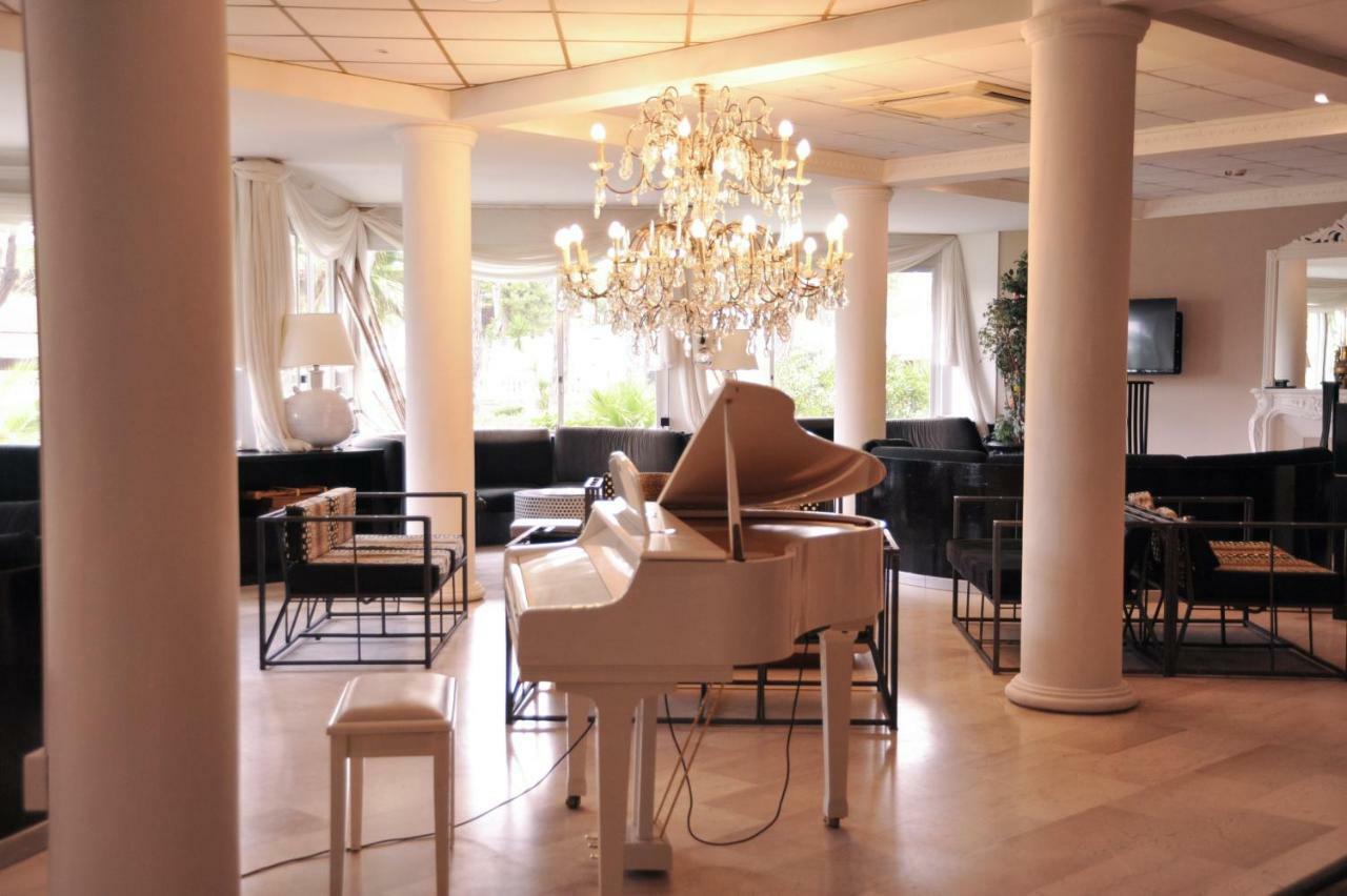 Domizia Palace Hotel Baia Domizia Ngoại thất bức ảnh