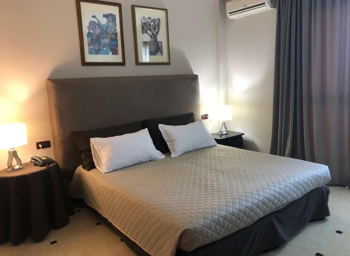 Domizia Palace Hotel Baia Domizia Ngoại thất bức ảnh